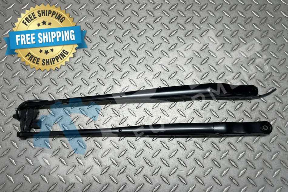 BOBCAT ARM WIPER ASSEMBLY | PN 7168953
