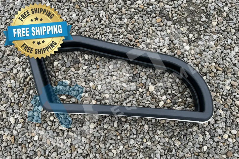 BOBCAT BEZEL LIGHT LH | PN 7342064