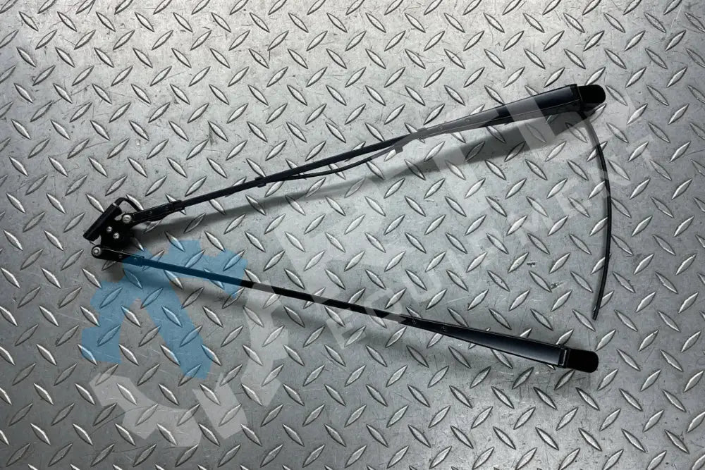 DEVELON ARM,WIPER;700MM | PN 300704-00037