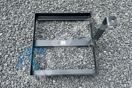 DEVELON BRACKET,BATTERY | PN 110406-04191A