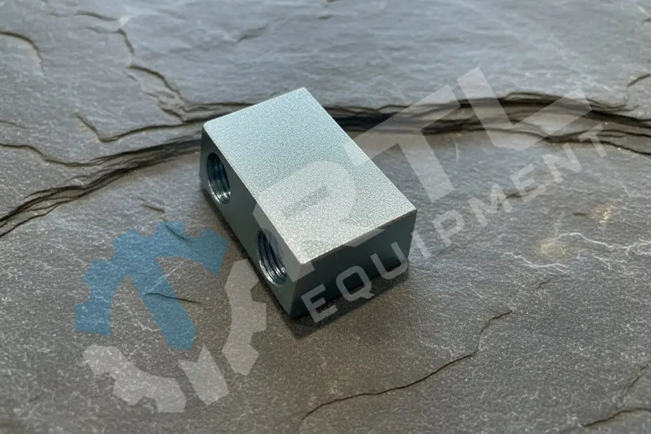 DEVELON BRACKET;CAMERA | PN 110406-01684