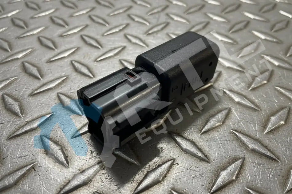 DEVELON DIODE 4 PIN | PN K1000814