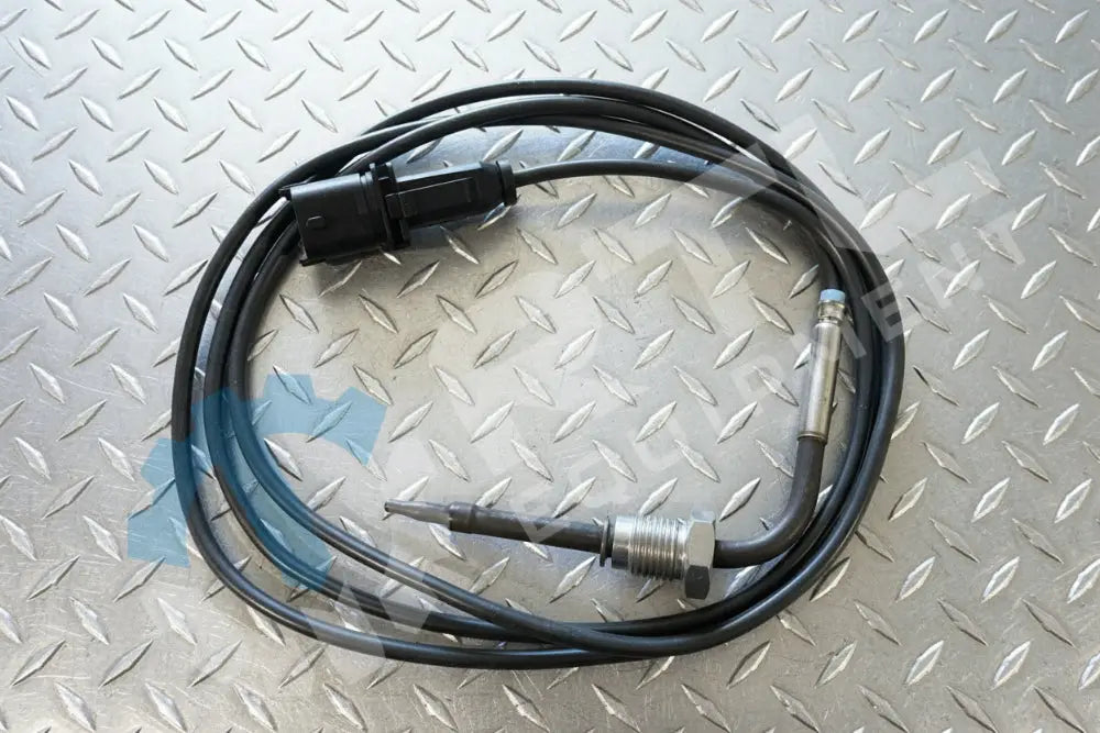 DEVELON SENSOR TEMPERATURE SENSOR | PN 301317-00210