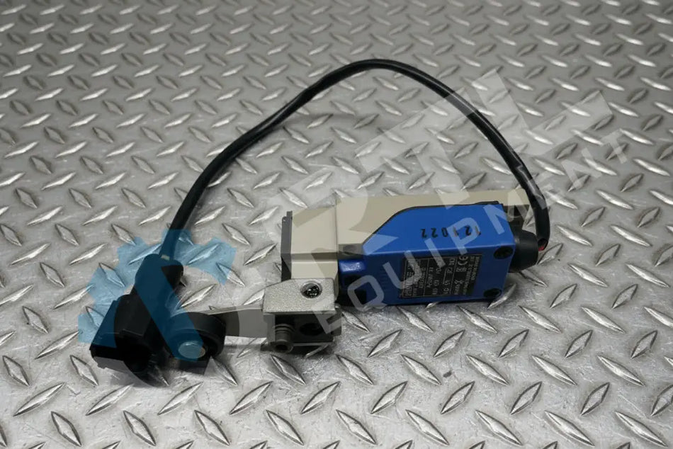 DEVELON SWITCH,LIMIT;PILOT CUT OF | PN 301411-00030