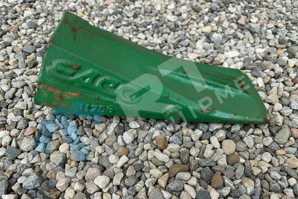 DEVELON TOOTH | PN 940301-12907