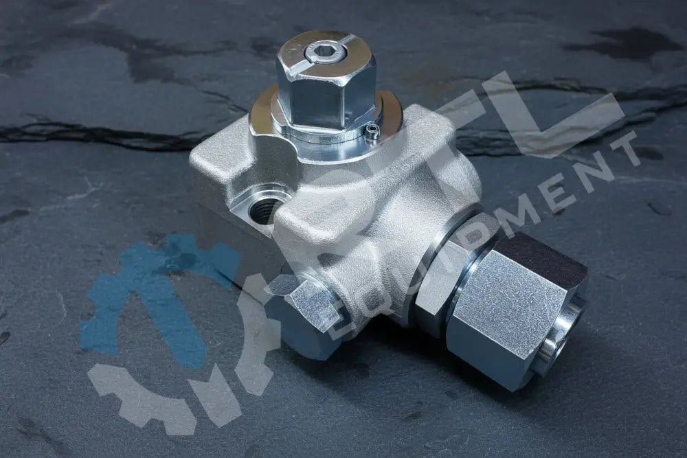 DEVELON VALVE STOP RH | PN 410137-00033H