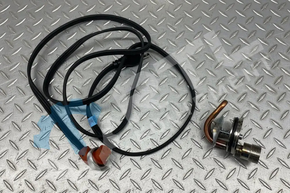 Engine Heater - 1000W 120V 50mm Plug (Hino) | PN 3500018