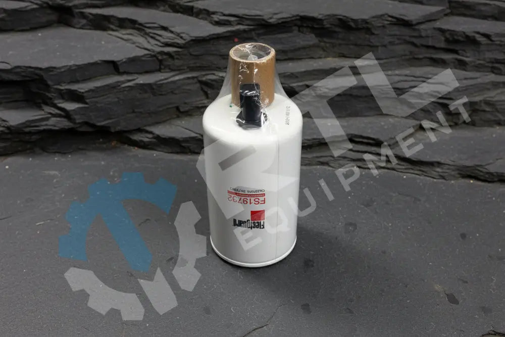 FLEETGUARD FILTER F W SEPRTR | PN FS19732
