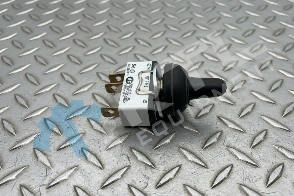POWERSCREEN DOG LEAD SWITCH - 3 PIN SPRING | PN 06690402