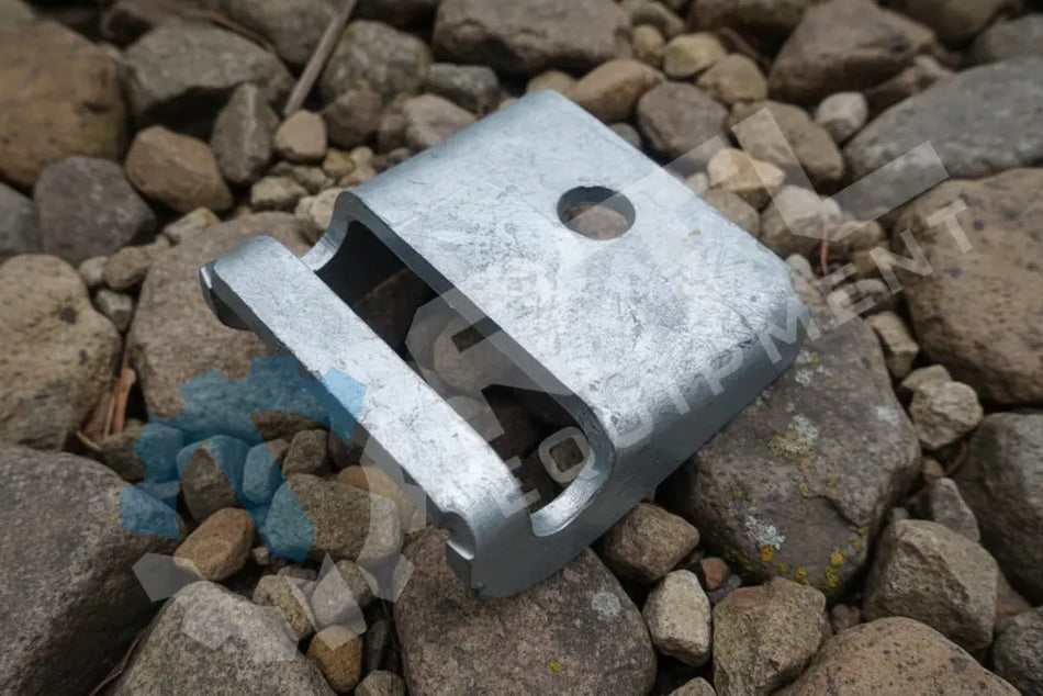 POWERSCREEN WALKWAY HINGE | PN 06650348